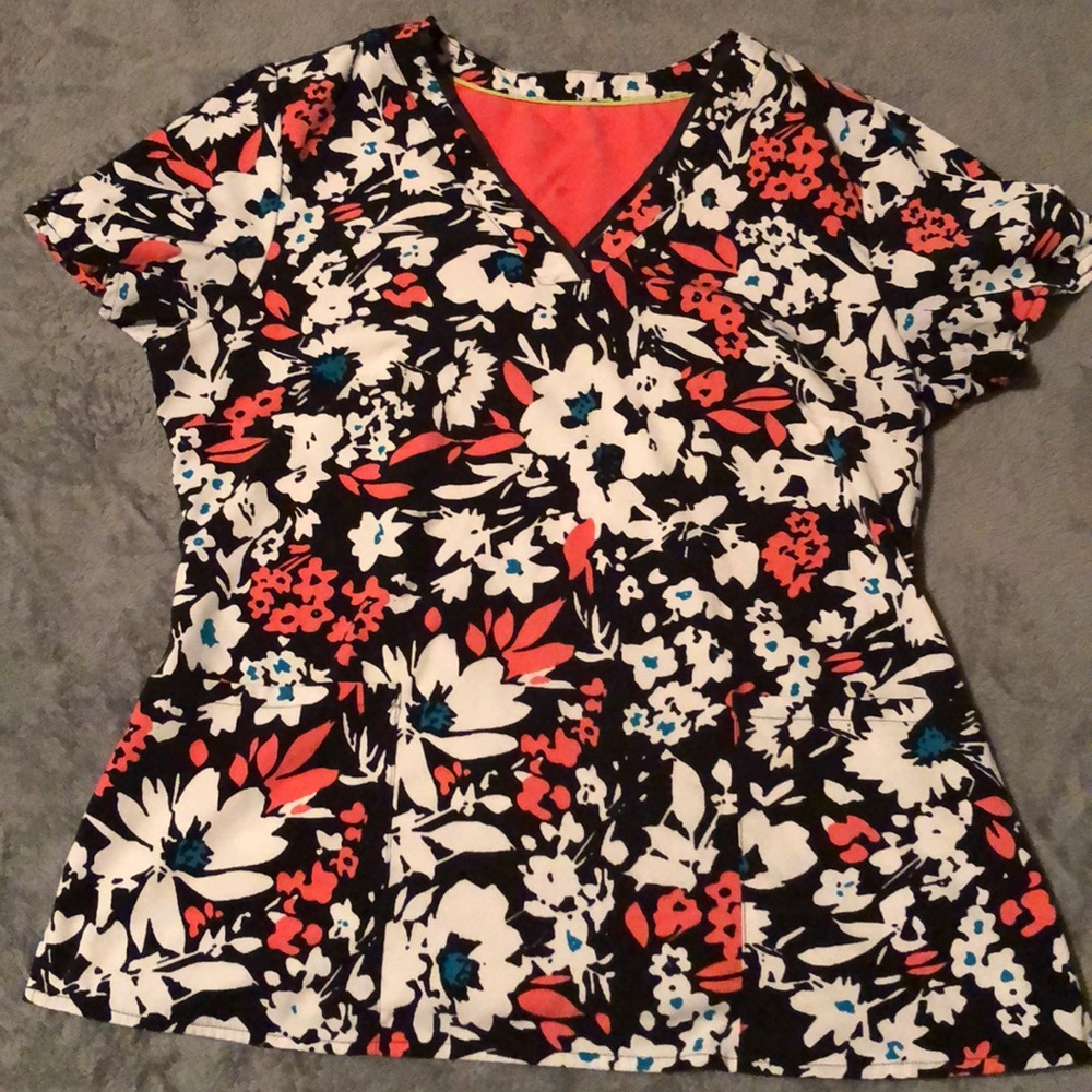 Scrub top